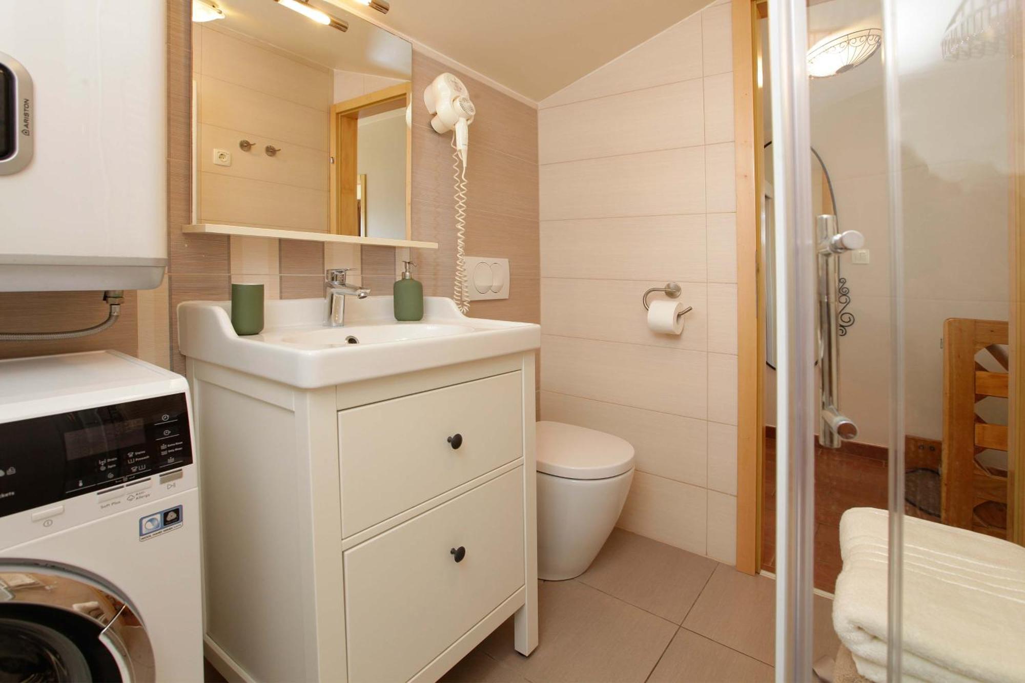Amazing Waterfront Apartments Bol Ngoại thất bức ảnh